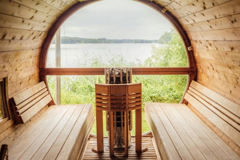Infrared Vs. Traditional Sauna – Which One is Superior?